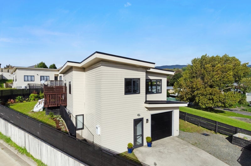 34A Speargrass Grove, Timberlea, Upper Hutt - Carousel 20