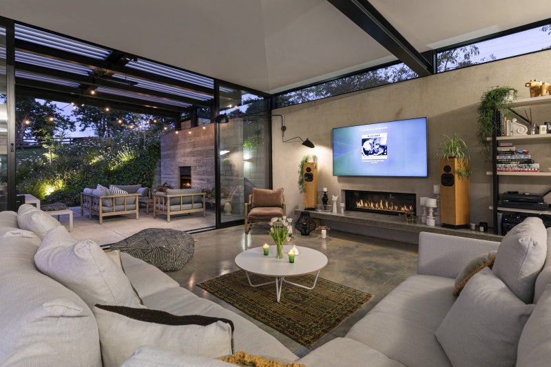 176 Ridge Road, Albany - Carousel 2