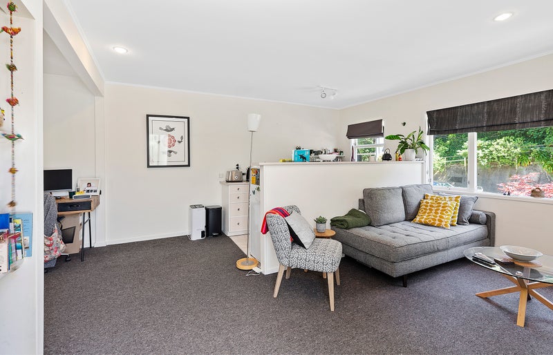 3/147 Glenmore Street, Kelburn, Wellington - Carousel 2