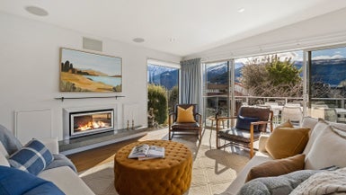 73 Oregon Drive, Kelvin Heights, Queenstown - Carousel 1