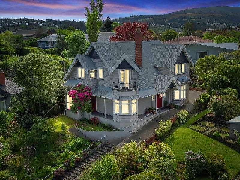 38 Napier Street, Belleknowes, Dunedin - Carousel 1