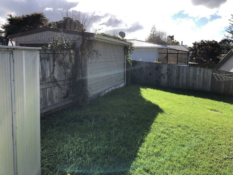 1/14 Rangitiki Crescent, Lynfield, Auckland - Carousel 9