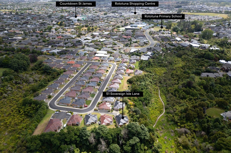 51 Sovereign Isle Lane, Rototuna, Hamilton - Carousel 13