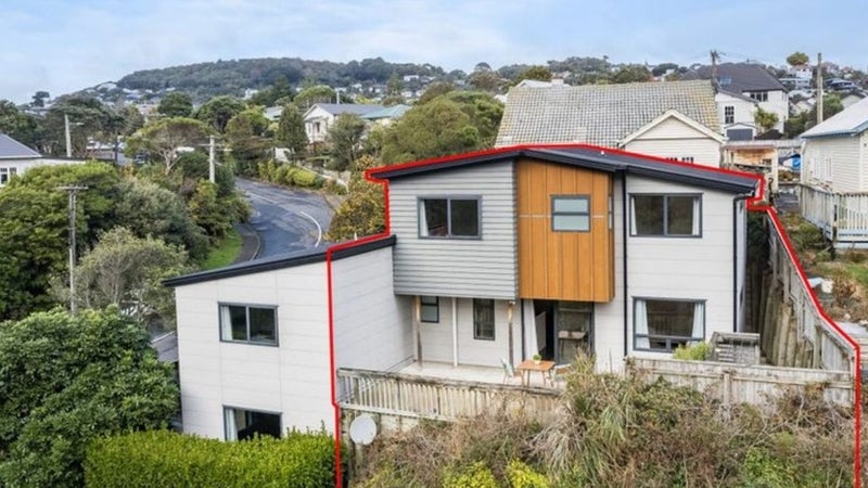 2B Tarikaka Street, Ngaio, Wellington - Carousel 1