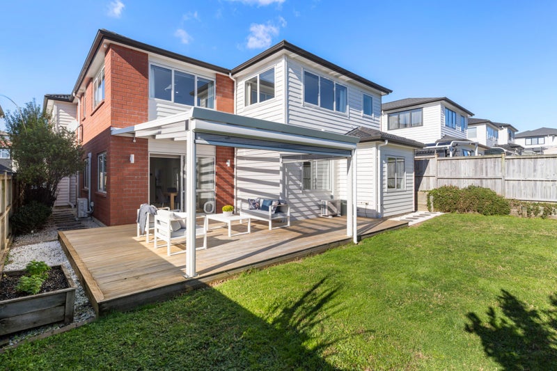 13 Carrygawley Road, Flat Bush, Auckland - Carousel 1