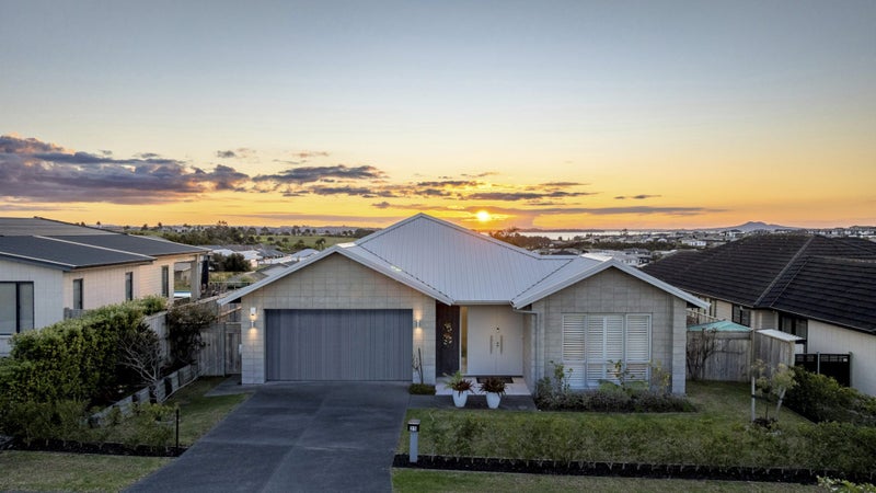 25 Kaiawa Street, Beachlands, Auckland - Carousel 2