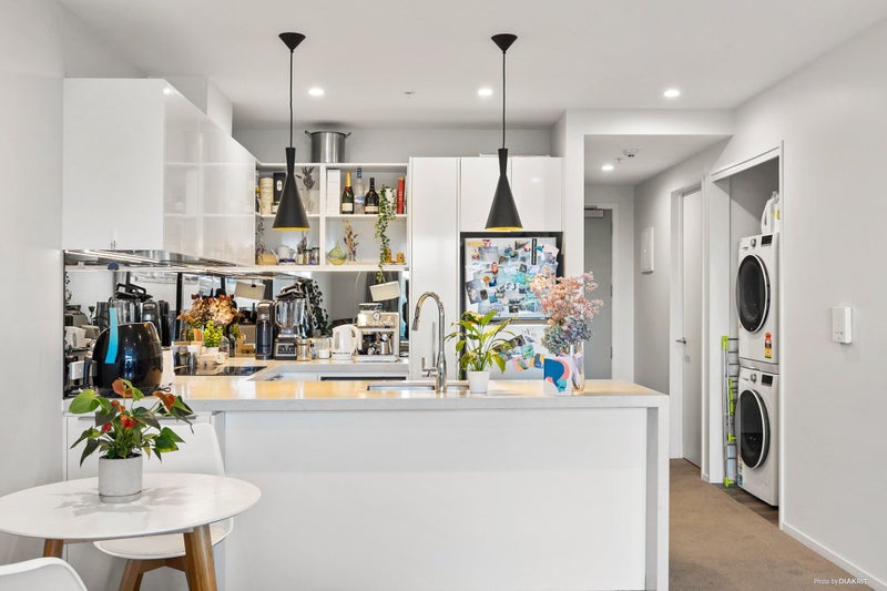 304/27 Enfield Street, Mount Eden, Auckland - Carousel 2