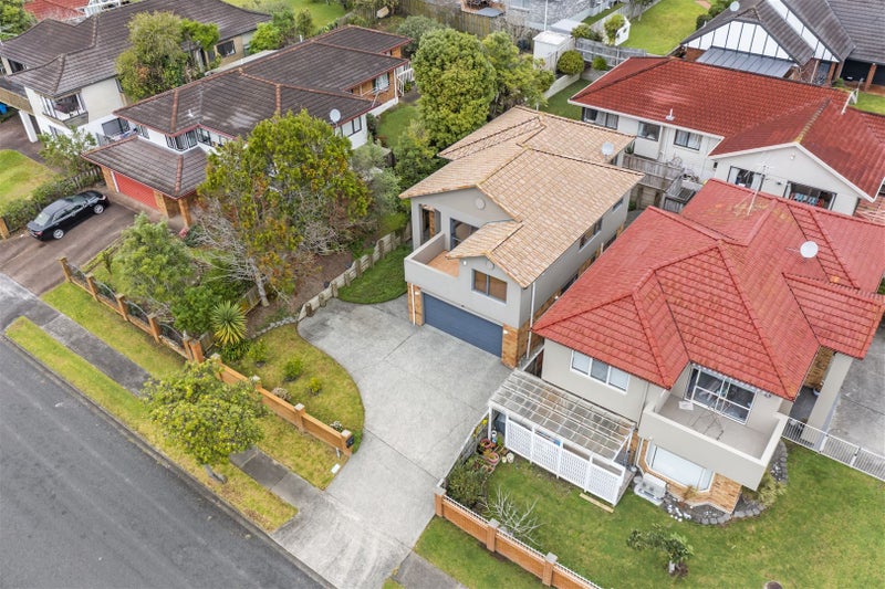 1A Simmental Crescent, Somerville, Manukau - Carousel 1