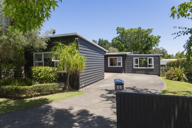 28 Seddon Crescent, Whataupoko, Gisborne - Carousel 1