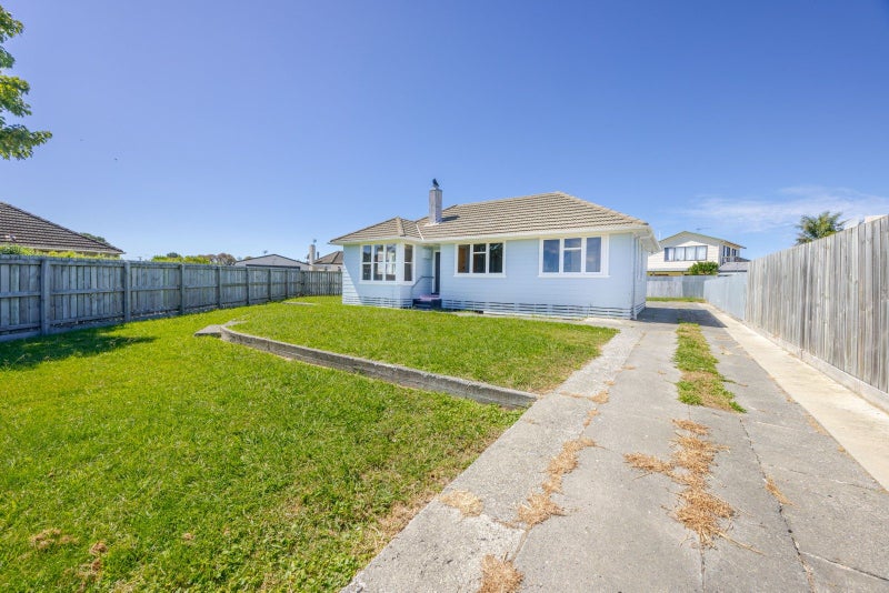 25 Dockery Avenue, Onekawa, Napier - Carousel 1