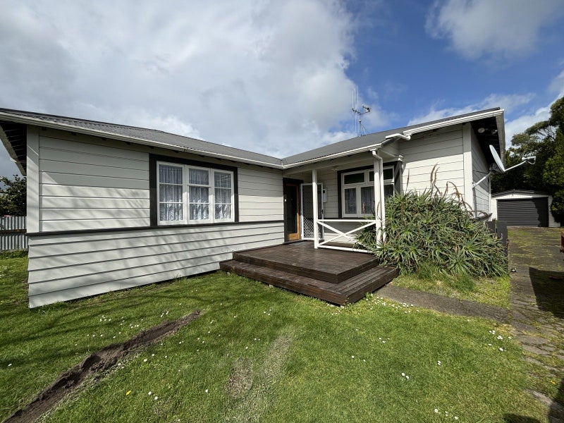 30 Lyndhurst Street, Takaro, Palmerston North - Carousel 15