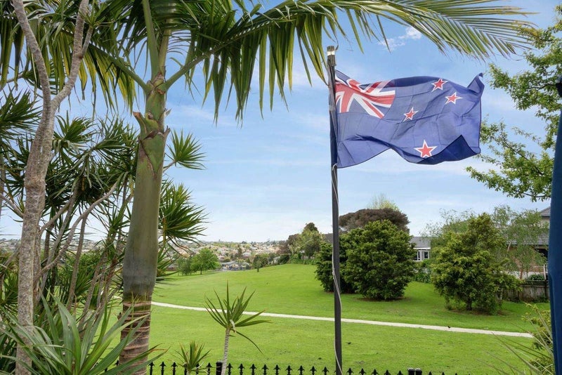 1/28 Wiltshire Place, Somerville, Manukau - Carousel 22