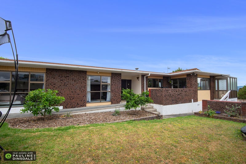 15 Cypress Gardens Place, Onerahi, Whangarei - Carousel 1