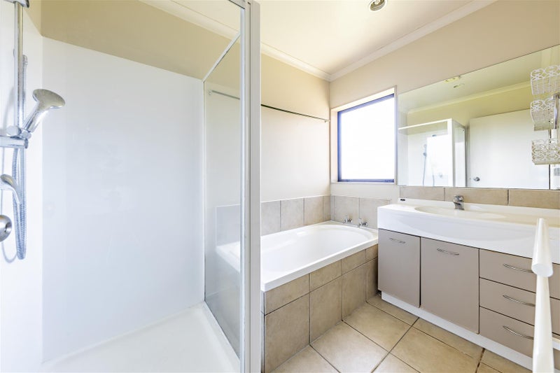 21 Opawa Crescent, Favona, Auckland - Carousel 13