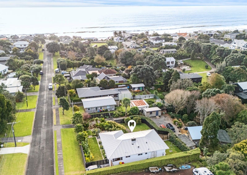 37 Mcfarlane Street, Oakura, Oakura - Carousel 46