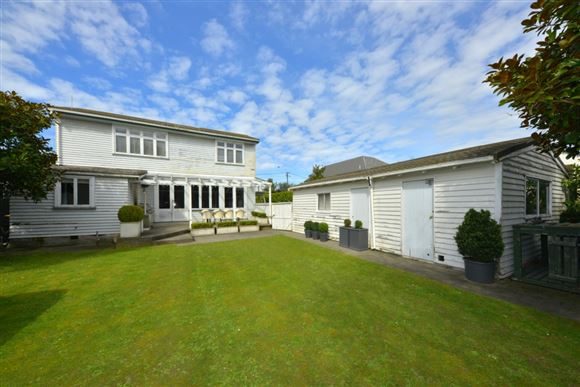 15 Holmwood Road, Merivale, Christchurch - Carousel 2