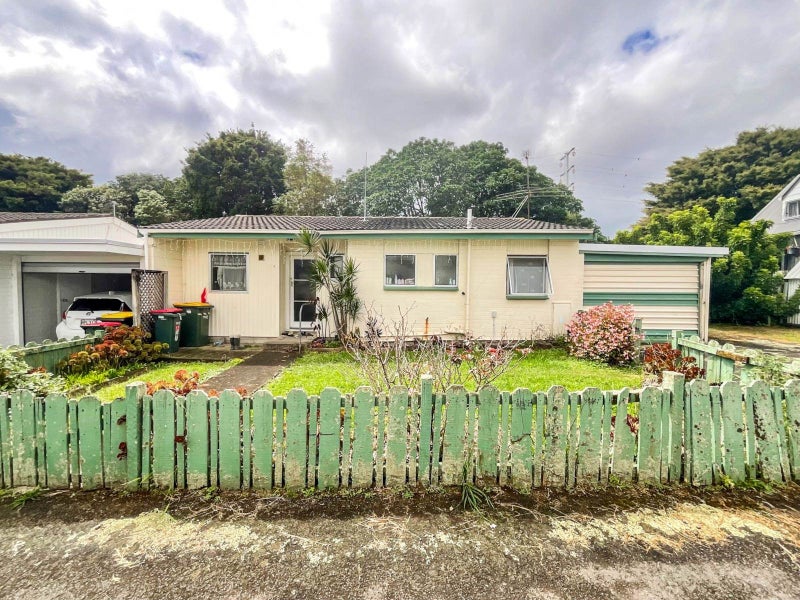 1/6 Thorn Place, Papatoetoe, Auckland - Carousel 2