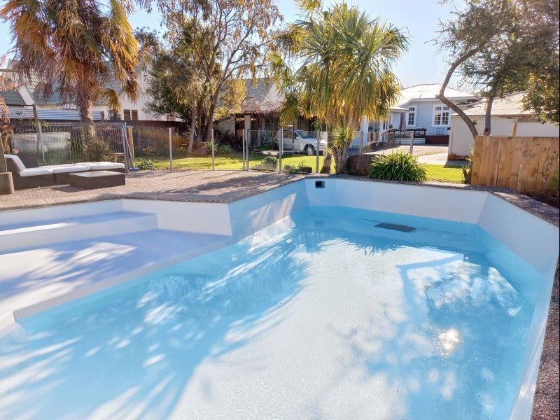 506 Charles Street, Saint Leonards, Hastings - Carousel 1