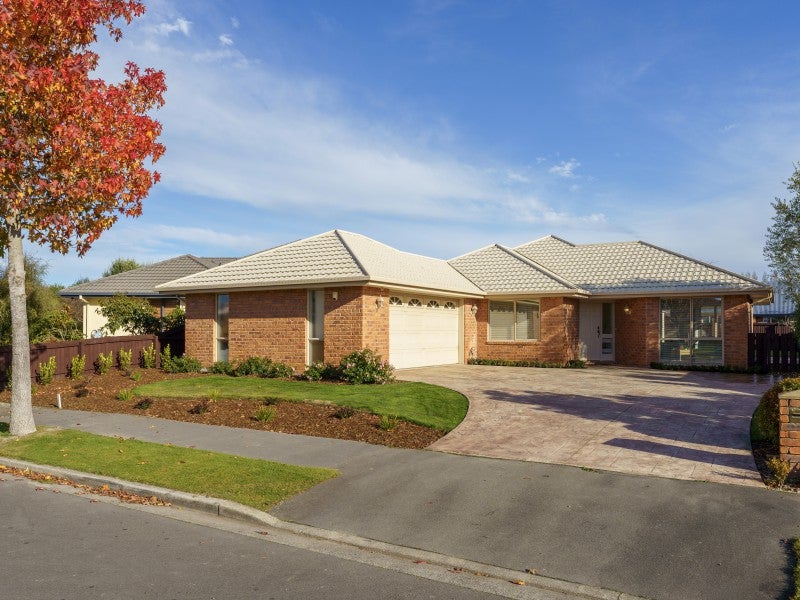 28 Aylsham Lane, Casebrook, Christchurch - Carousel 1