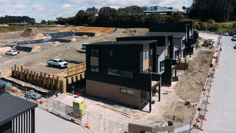 3 Milenio Crescent, Windsor Park, Auckland - Carousel 1