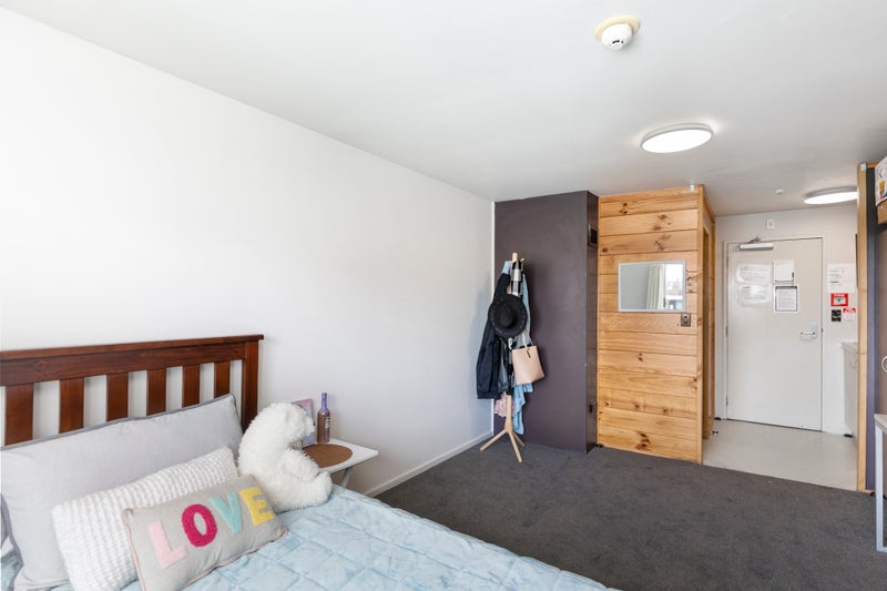 608/12 Martin Square, Te Aro, Wellington - Carousel 2