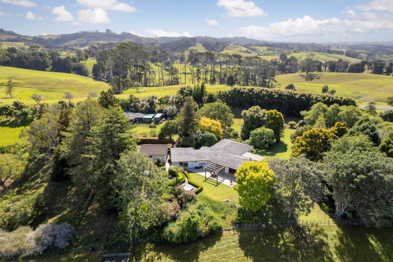 41 Annandale Road, Kumeu, Kumeu - Carousel 1