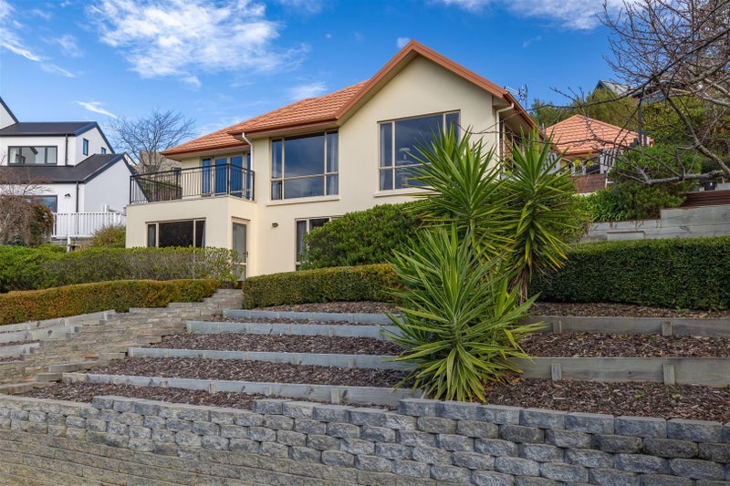 4 Studfold Row, Westmorland, Christchurch - Carousel 23