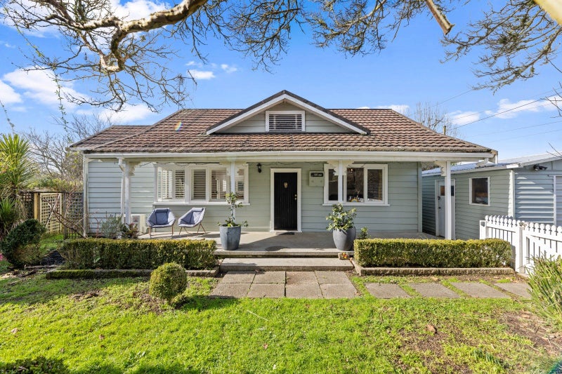 724 River Road, Chartwell, Hamilton - Carousel 1