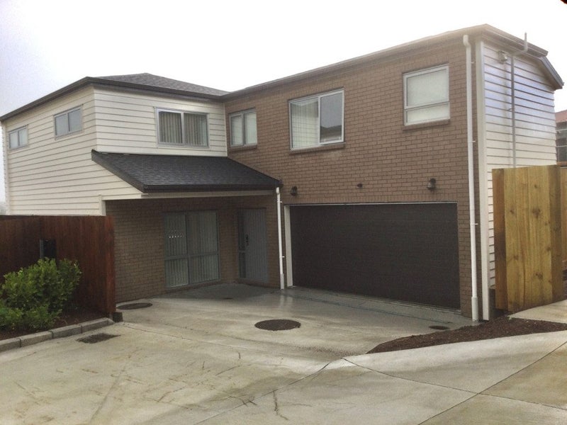 42B Bentleigh Avenue, New Windsor, Auckland - Carousel 1