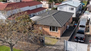 3/18 Crowther Street, Avondale, Auckland - Carousel 1