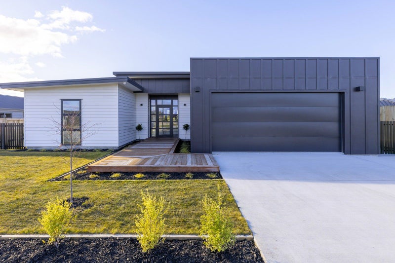 41 Maunganamu Drive, WHAREWAKA, TAUPO - Carousel 1