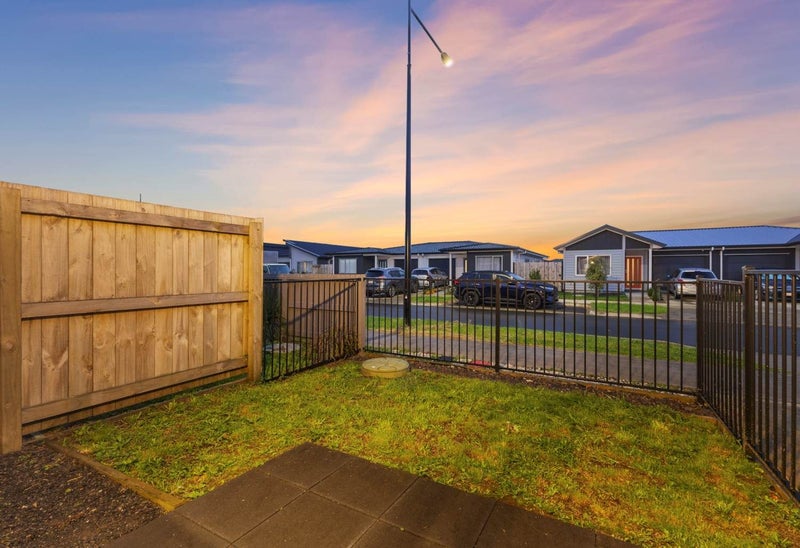 23 Kutukutu Street, Takanini, Auckland - Carousel 13