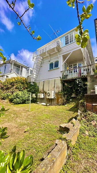 23 Clifton Terrace, Kelburn, Wellington - Carousel 10