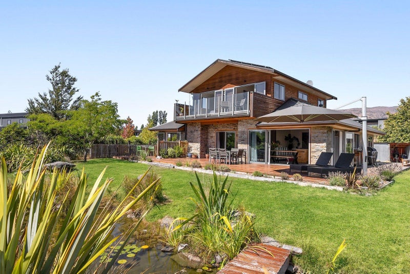 3 Maggies Way, Wanaka - Carousel 23