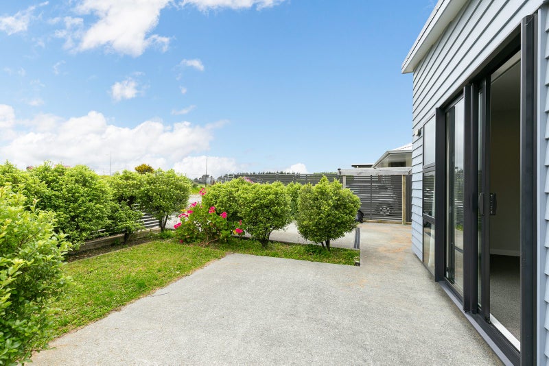 28 Karearea Avenue, Kenepuru, Porirua - Carousel 2