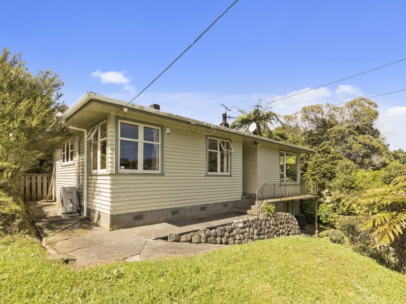 72 Park Road, Belmont, Lower Hutt - Carousel 1