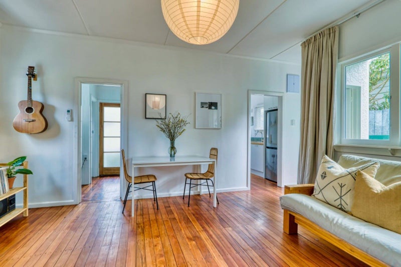 815 Dufferin Street, Akina, Hastings - Carousel 1