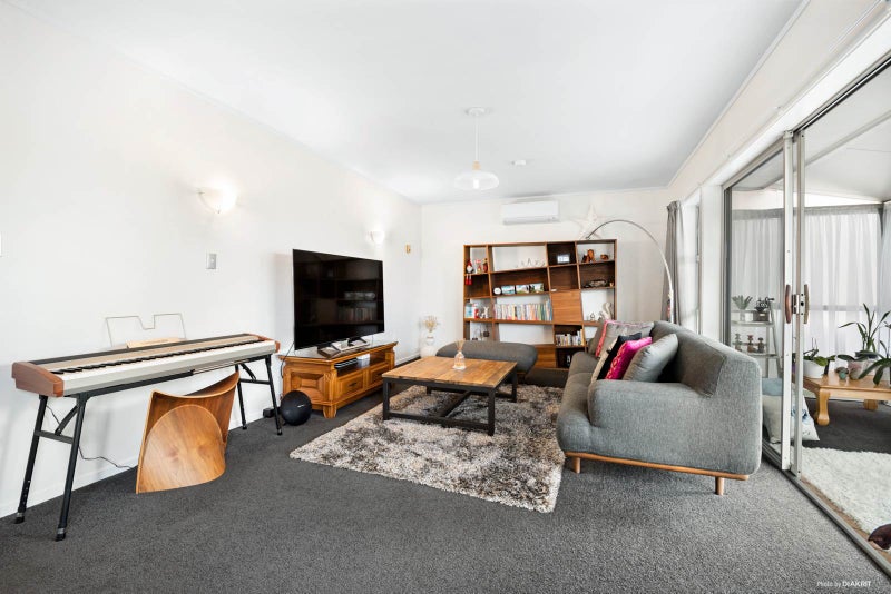 1/13 Gretel Place, Hillcrest, Auckland - Carousel 2
