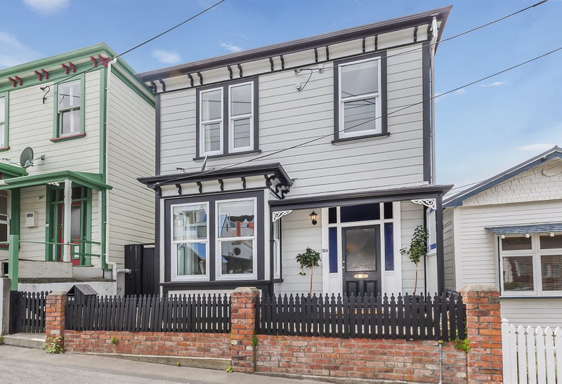 59 Moxham Avenue, Hataitai, Wellington - Carousel 1