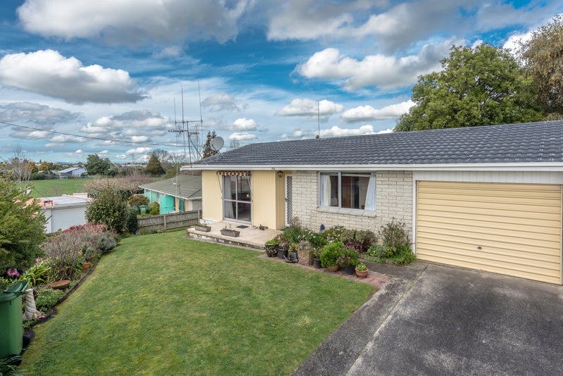 73A Tuhikaramea Road, Dinsdale, Hamilton - Carousel 1