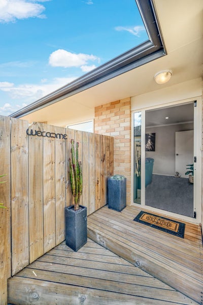 25 Drake Street, Howick, Auckland - Carousel 2