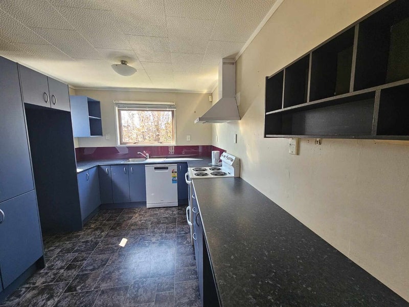 29 Exeter Crescent, Springvale, Whanganui - Carousel 2