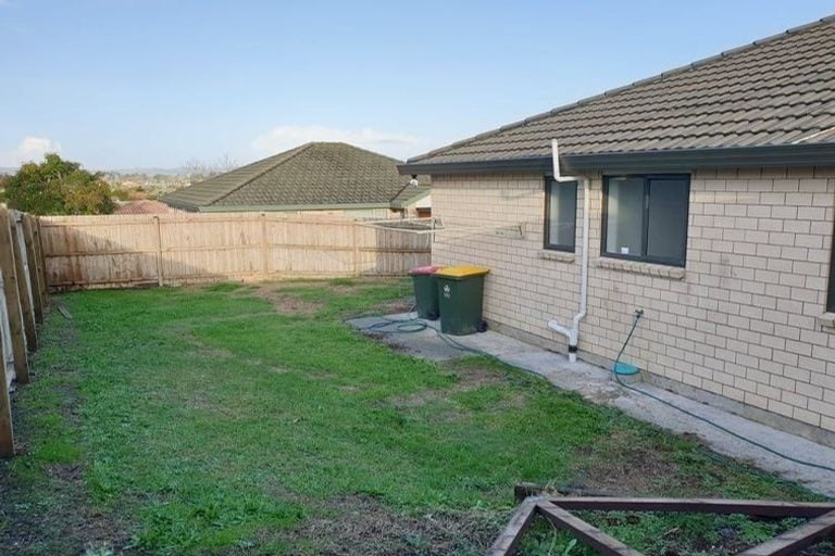 10 Piriti Place, Weymouth, Auckland - Carousel 6