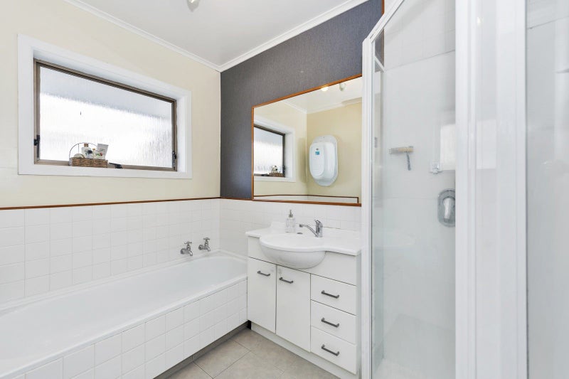 12B Arkle Place, Nawton, Hamilton - Carousel 13