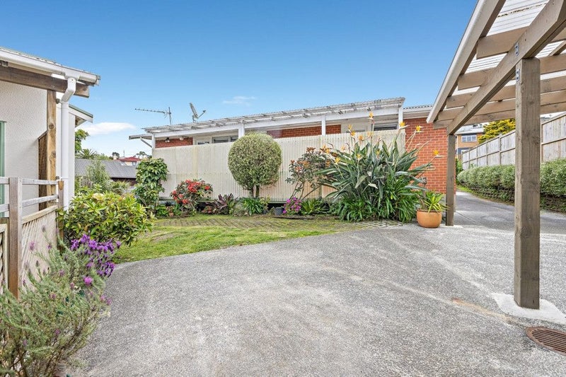 17 Helvetia Drive, Browns Bay, Auckland - Carousel 14