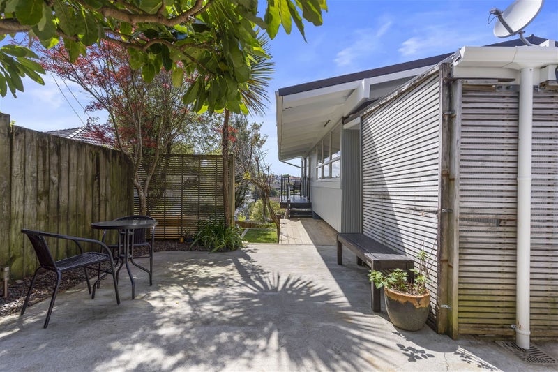 2/92 Oakdale Road, Hillsborough, Auckland - Carousel 2