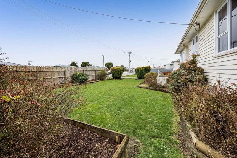 4 Bone Crescent, Hawera - Carousel 17
