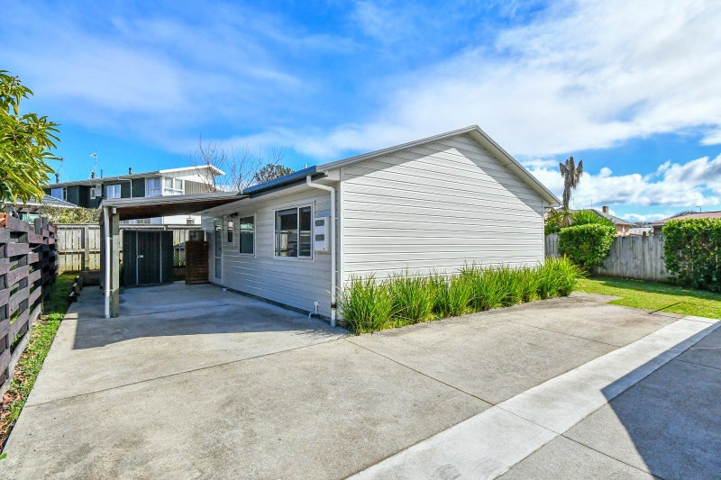 31A Gossamer Drive, Pakuranga Heights, Auckland - Carousel 2