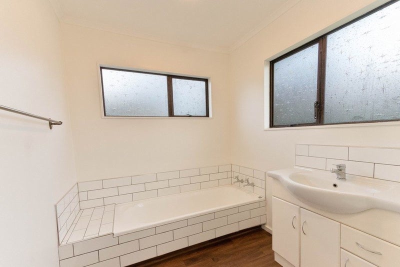25 Aiken Road, Saint Johns Hill, Whanganui - Carousel 2