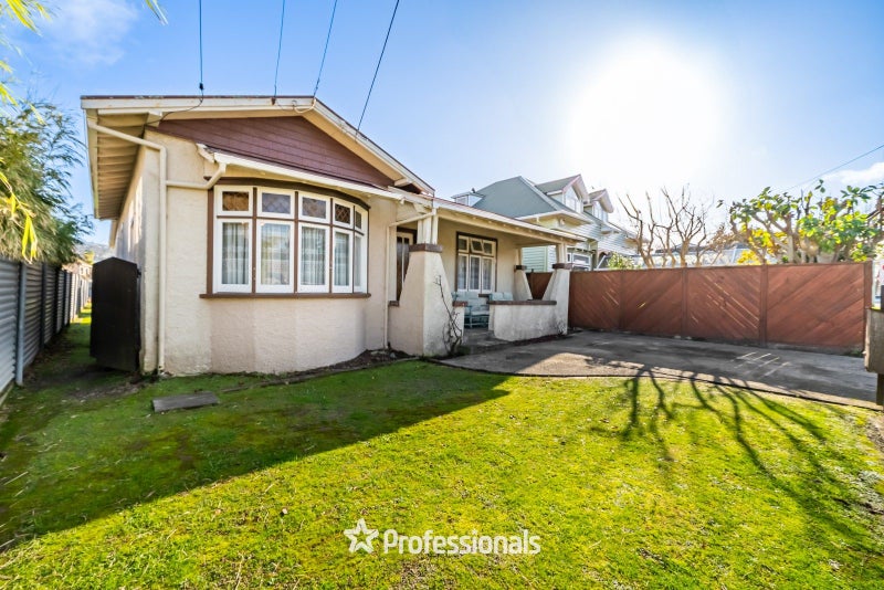87 Penrose Street, Woburn, Lower Hutt - Carousel 1